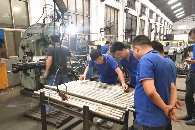 鄭州市神龍泵業(yè)有限公司每周對(duì)各個(gè)工序進(jìn)行質(zhì)量監(jiān)督檢驗(yàn)的現(xiàn)場(chǎng)。